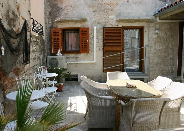 Affittacamere La Maison De Catherine 3*