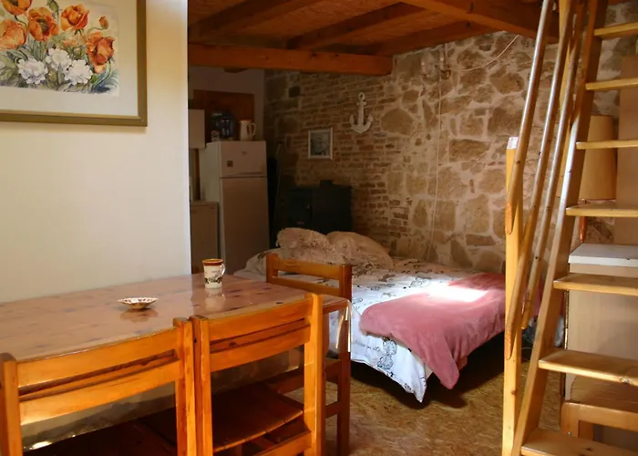 La Maison De Catherine Affittacamere Rovigno