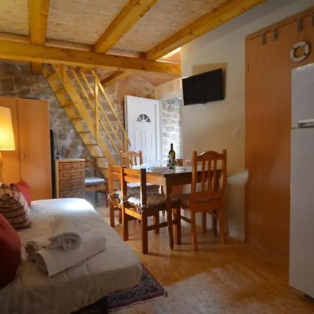 La Maison De Catherine Gostinjska kuća 3*