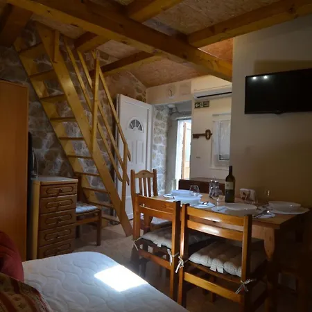 La Maison De Catherine Gostinjska kuća 3*
