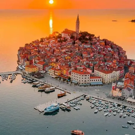 La Maison De Catherine Gostinjska kuća 3*