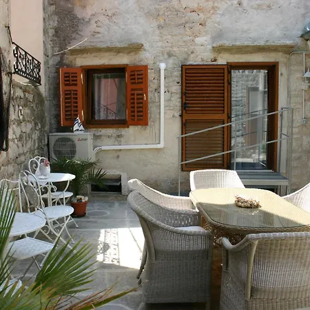 Gostinjska kuća La Maison De Catherine 3*